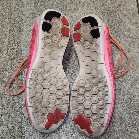 Nike Free 5.0 Pink and Orange Cheetah Size 7Y - Picture 6 of 7